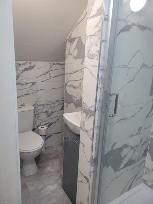 Large 5 Bedrooms In Sheffield, Near Centre & Parks * Nether Edge
