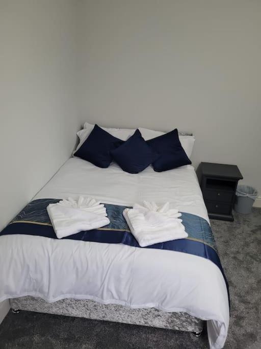 Large 5 Bedrooms In Sheffield, Near Centre & Parks Apartment Nether Edge