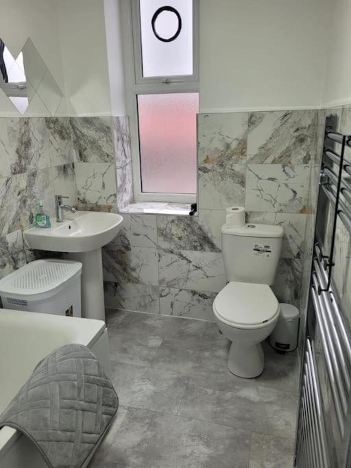 Apartment Large 5 Bedrooms In Sheffield, Near Centre & Parks *